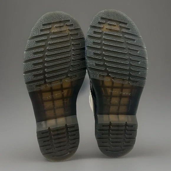 NWOT Dr.Martens SZ 6 1460 Zipped HDW women’s Airwair With Bouncing Soles Black - Picture 6 of 10